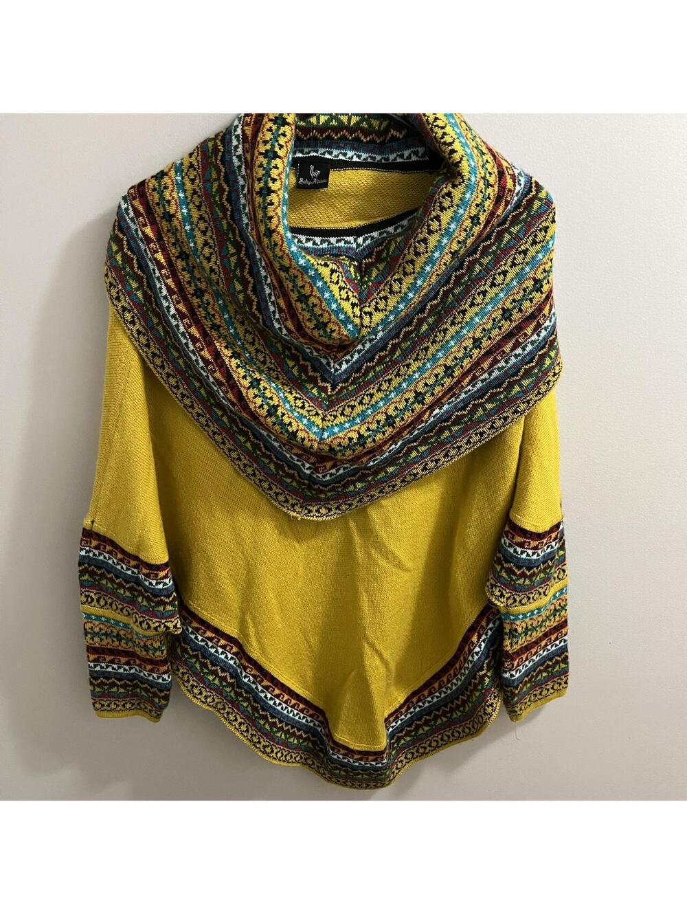 Baby Alpaca sweater with a boho vibe #festivalvibes